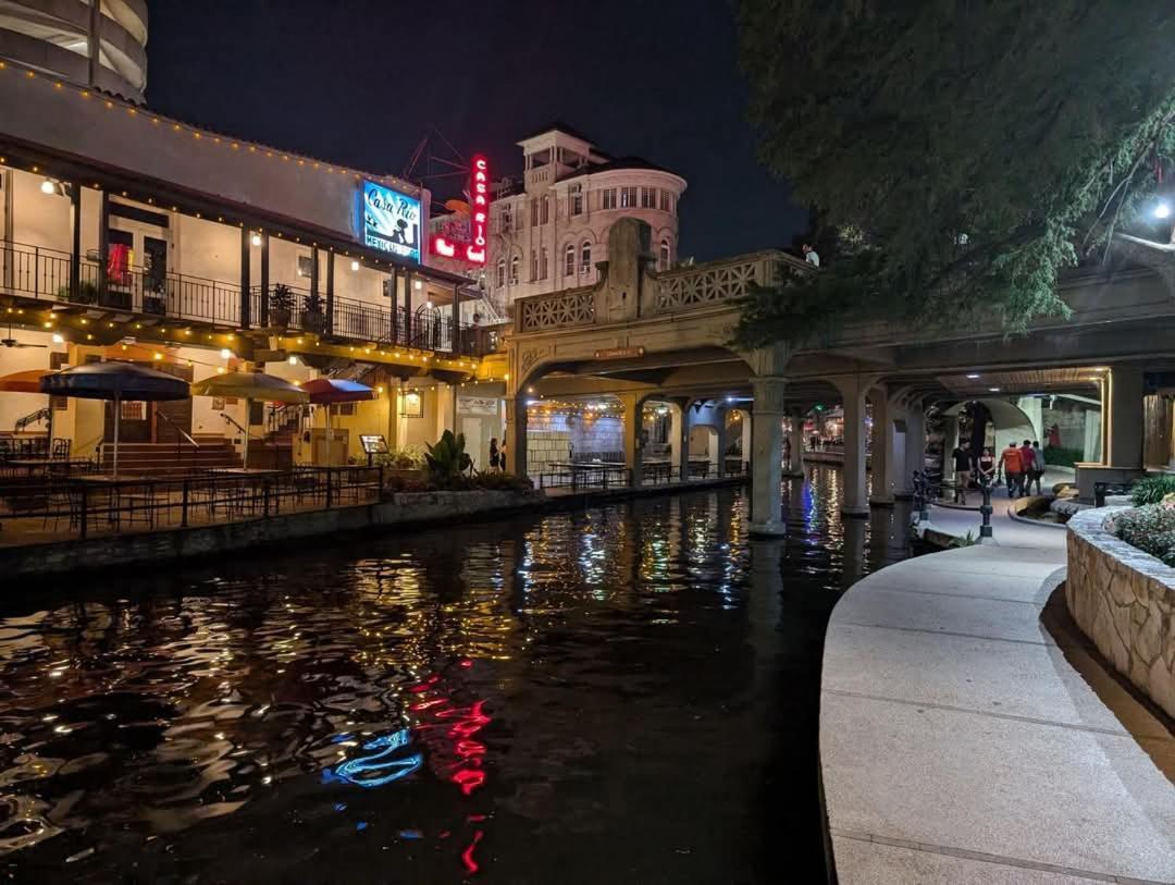Viva Fiesta Condo On San Antonio Riverwalk Dış mekan fotoğraf